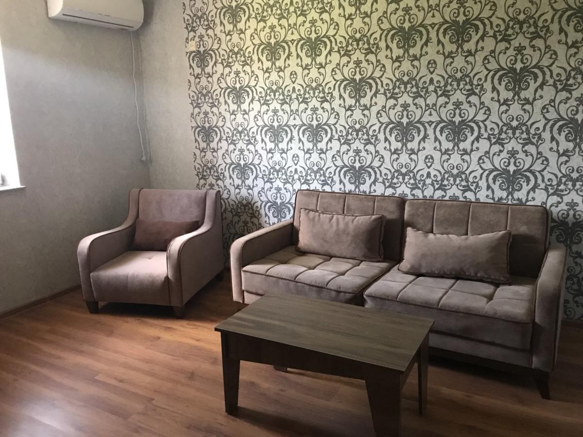 Nani'S Sweet Home Батуми Екстериор снимка